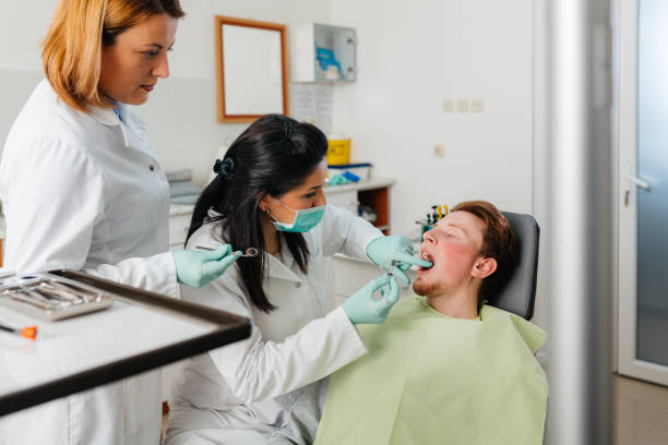 Best Broken or Cracked Tooth Emergency Dentist in Gaylord, MI